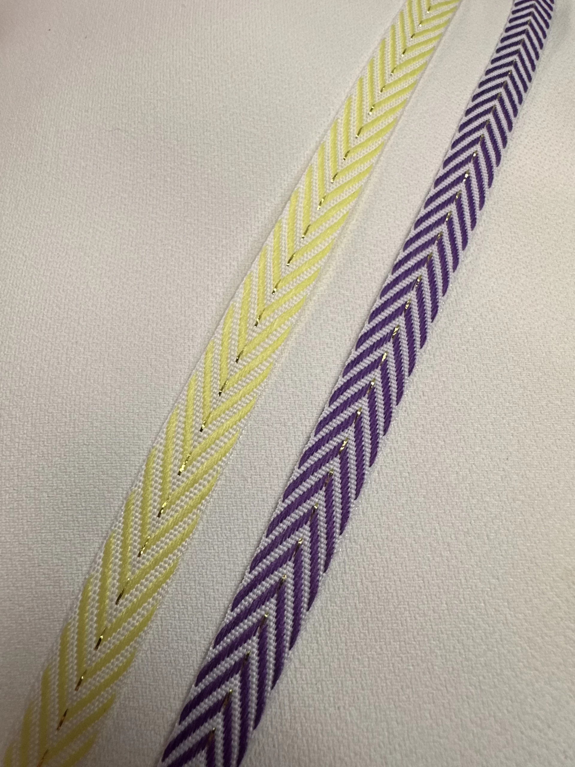 Fita Chevron Fio Dourado